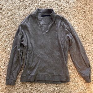 Gray vineyard vine quarter zip